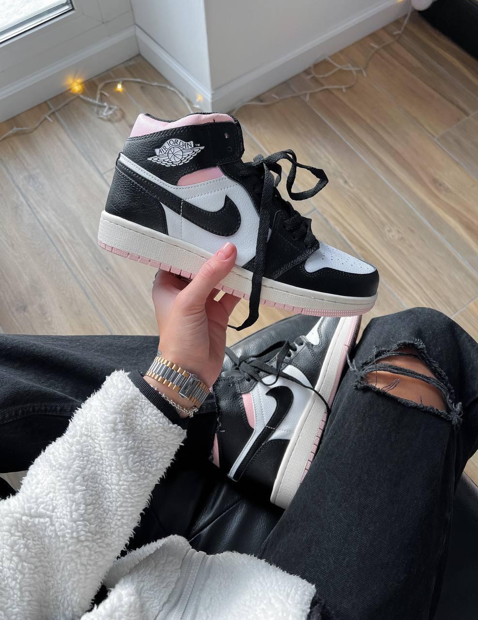 Жіночі кросівки Nike Air Jordan Retro 1 Mid Black White Pink | Найк Аір Джордан 1 Чорні