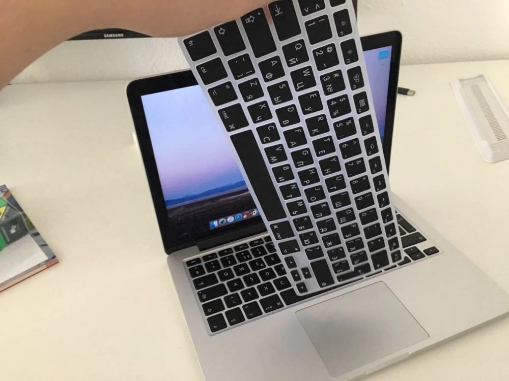 Накладка на клавиатуру с русскими буквами MacBook Pro/Air 13, 15" - фото 4 - id-p1583043458