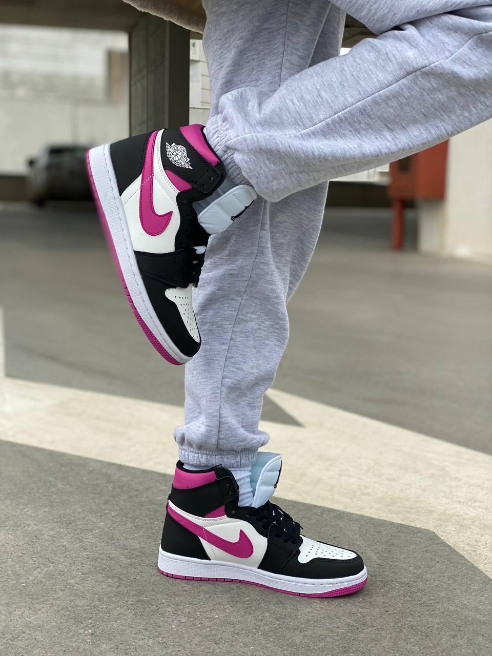 Жіночі кросівки Nike Air Jordan Retro 1 Mid Black Pink | Найк Аір Джордан 1 Чорні