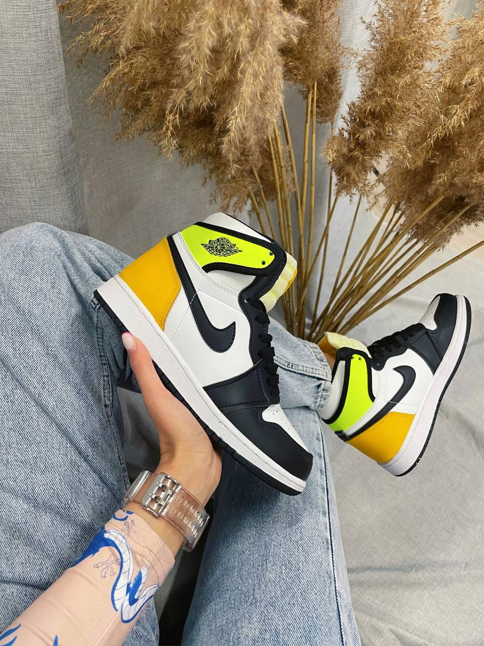 Чоловічі / жіночі кросівки Nike Air Jordan 1 Retro HIGH VOLT / GOLD | Найк Аір Джордан 1
