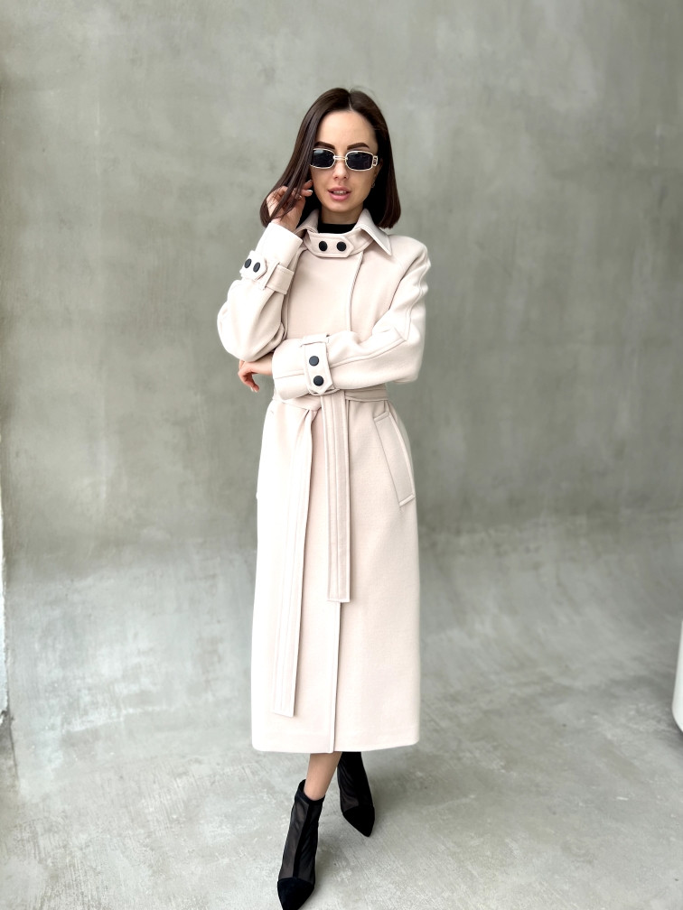 Шикарне утеплене кашемірове пальто молочного кольору з патами, поясом, пелериною, шліцею, фото 1