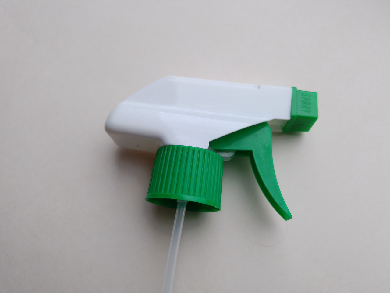 Від 500шт. Тригер біло-зелений 28/410, діаметр 28 мм, розпилювач на флакон об'ємом від 100 мл до 1000 мл, для рідини