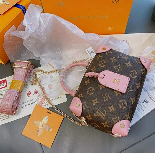 Сумка кросс боди Louis Vuitton