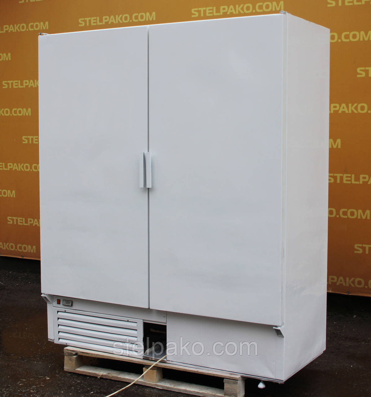 Холодильна глуха шафа для кухні «Cold», (Польща), корисний об'єм 1200 л., Б/у