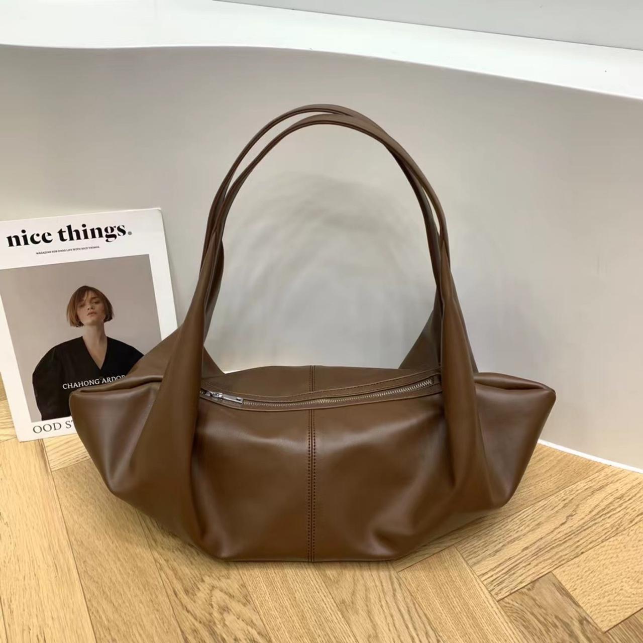 Жіноча сумка через плече Goodyfun 8796 "Крвелла" коричнева