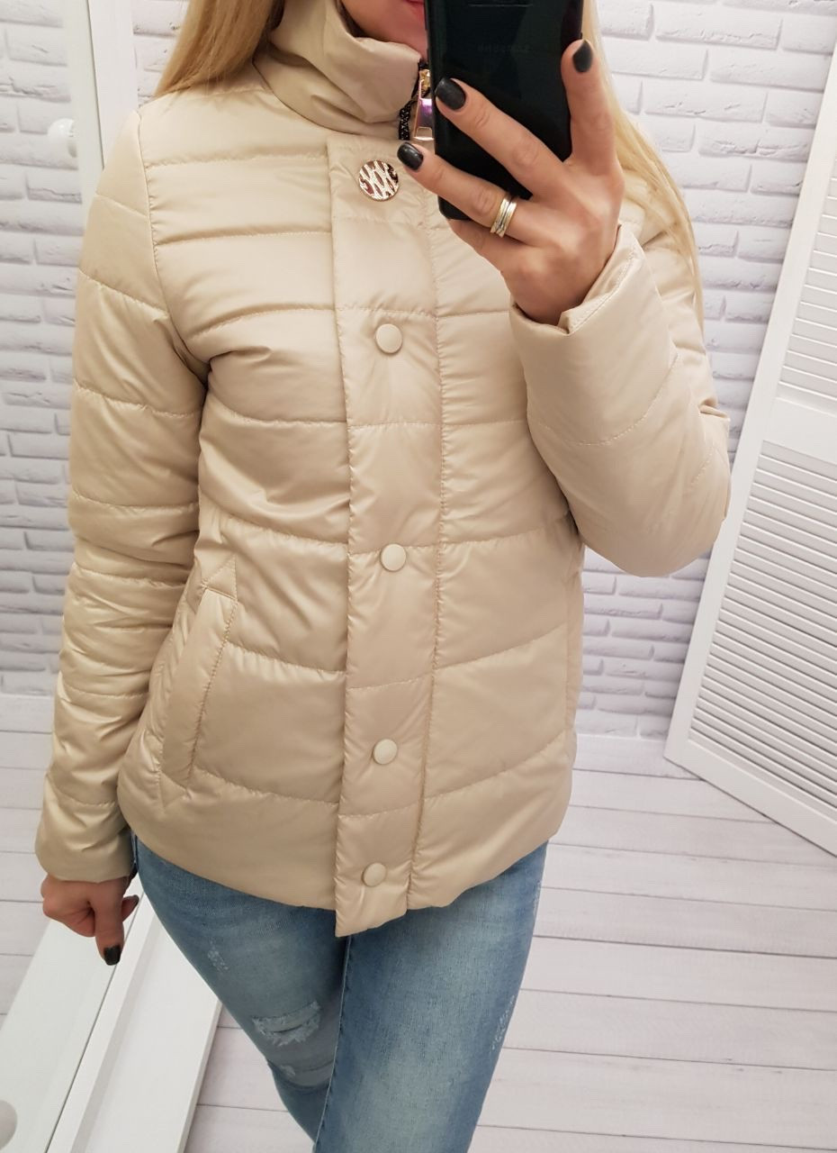 Куртка жіноча на змійці та кнопках, модель 211, колір бежевого кольору