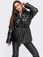 Жіноча демісезонна шкіряна куртка чорного кольору
