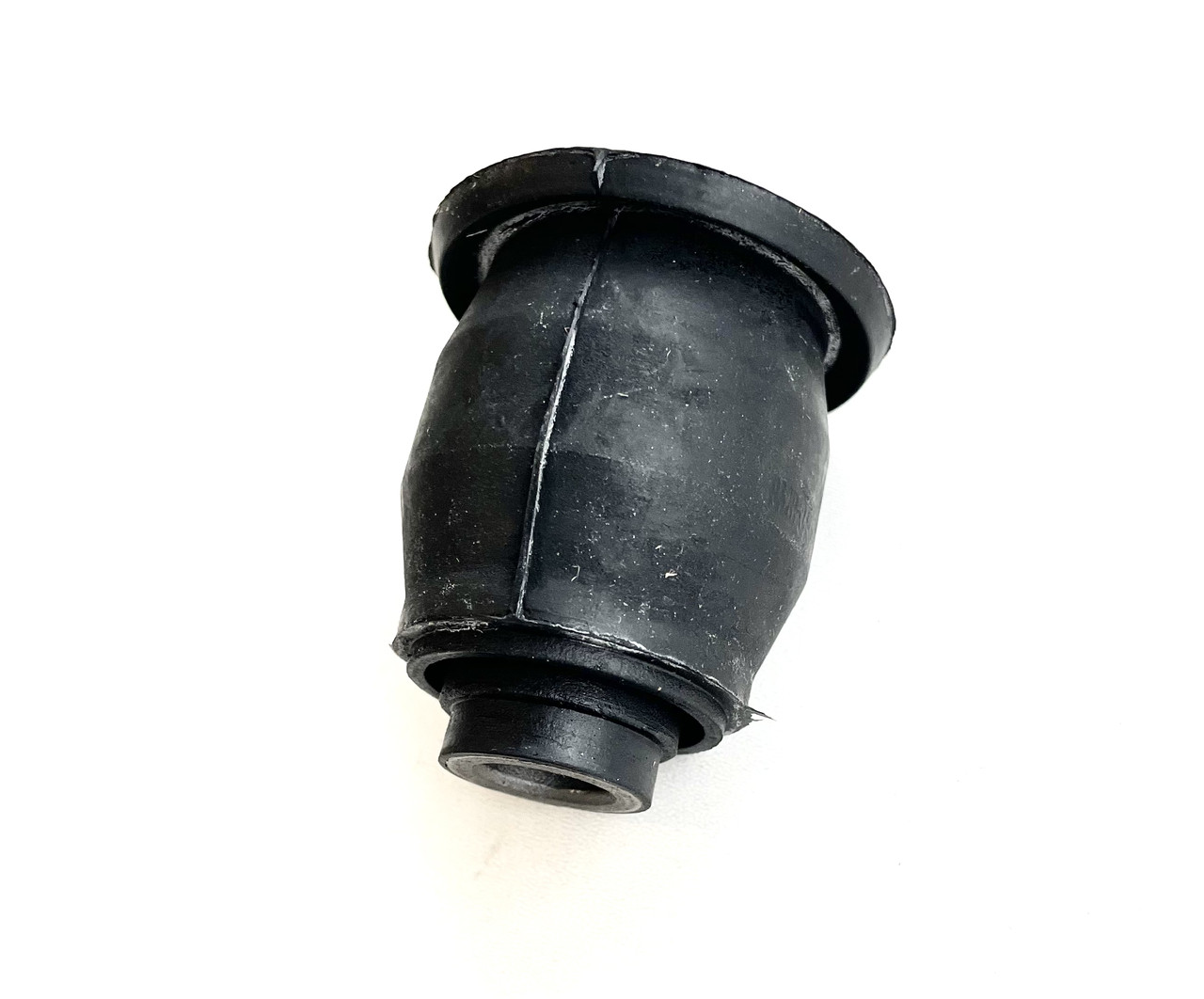Сайлентблок переднього важеля Mazda 626 GE GF (1992-2002), фото 1