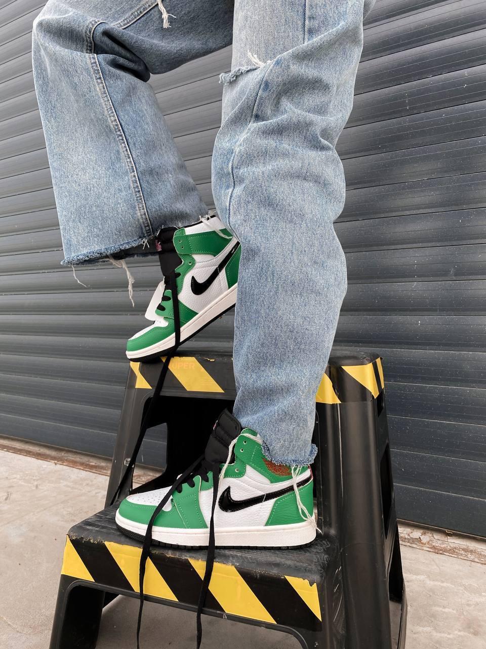 Чоловічі / жіночі кросівки Nike Air Jordan 1 High Retro Lucky Green | Найк Аір Джордан 1 Зелені