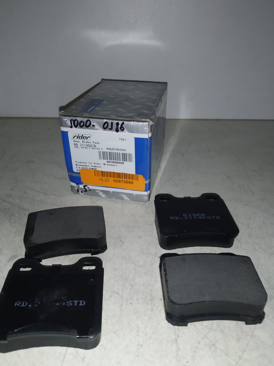 RIDER Колодки гальмівні задні OPEL ASTRA A 91-98, CALIBRA 90-,KADETT E 86-91,VECTRA A 88-95, фото 1