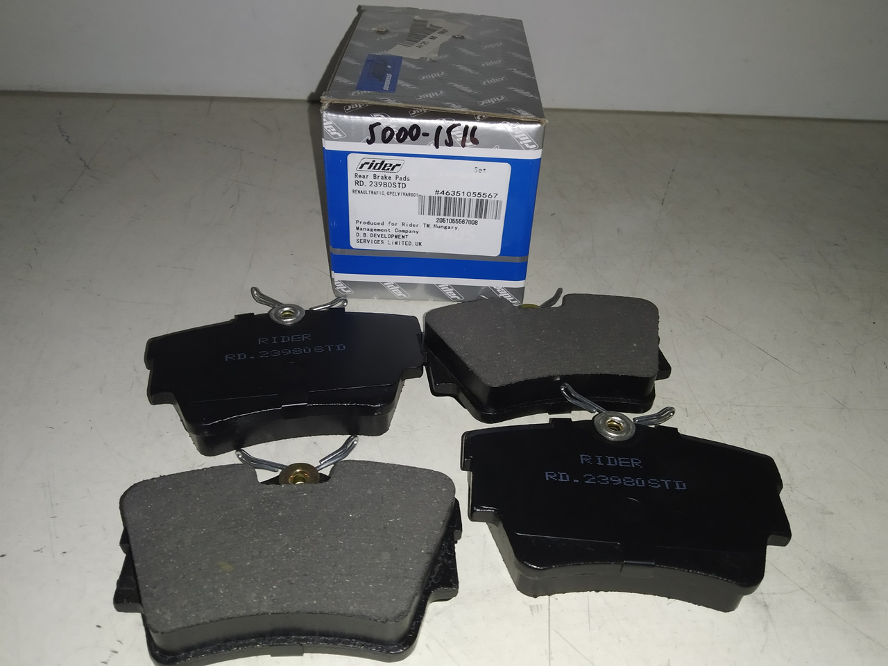 RIDER Колодки гальмівні задні OPEL VIVARO 1.9-2.5 03-,RENAULT TRAFIC II 01-,NISSAN PRIMASTAR 02-, фото 1