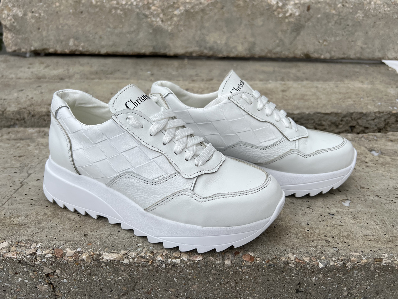 Жіночі дитячі кросівки Dior