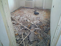 Демонтаж підлоги у Дніпрі