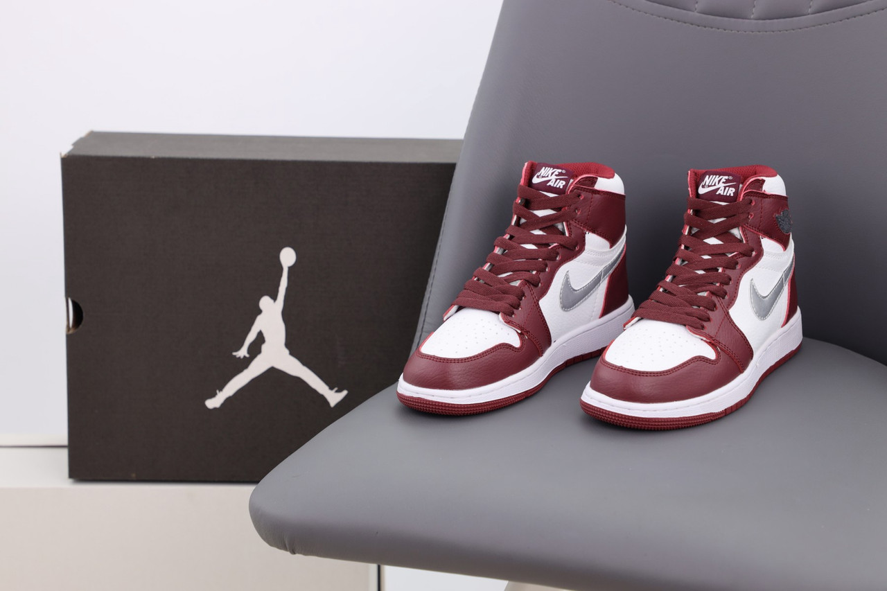 Високі Кросівки Nike Air Jordan 1 жіночі