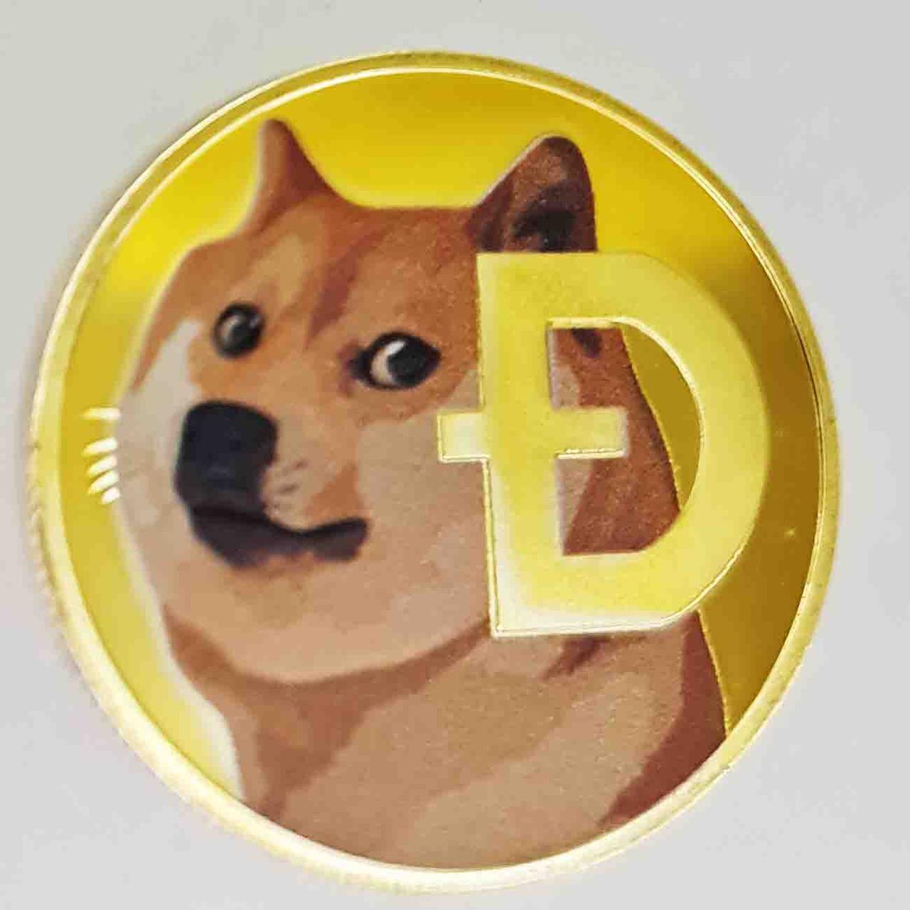 Монета сувенірна DOGECOIN. Колір: золото.