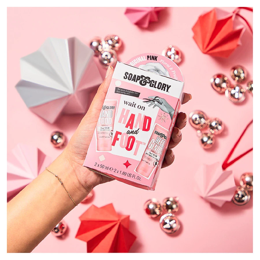 Набір косметики для тіла, крем для ніг, крем для рук) Soap & Glory Wait on Hand & Foot Duo