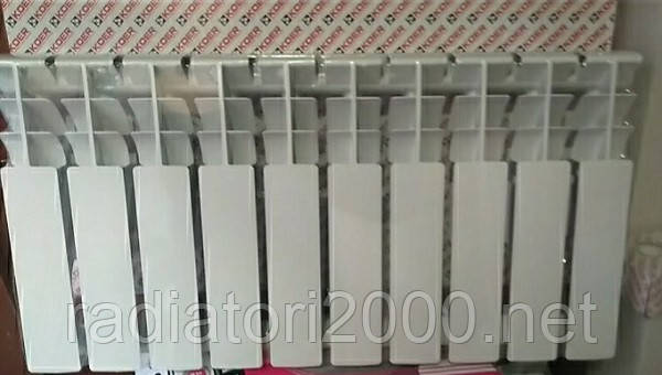 Секційний біметалічний радіатор опалення KOER 350/100 Чехія Батареї біметал