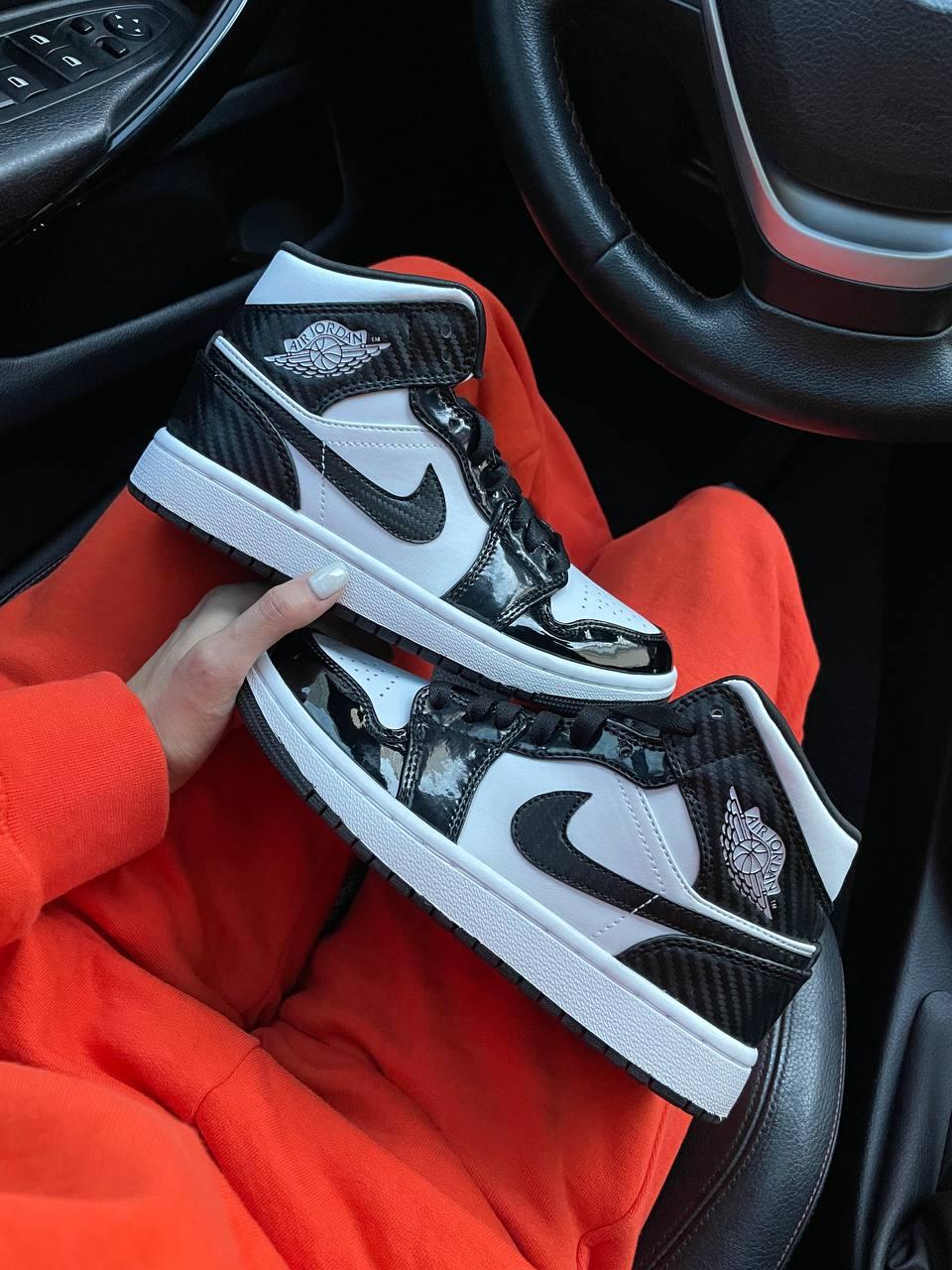 Чоловічі / жіночі кросівки Nike Air Jordan 1 Retro High CARBON FIBER | Найк Аір Джордан 1 Чорні Карбон