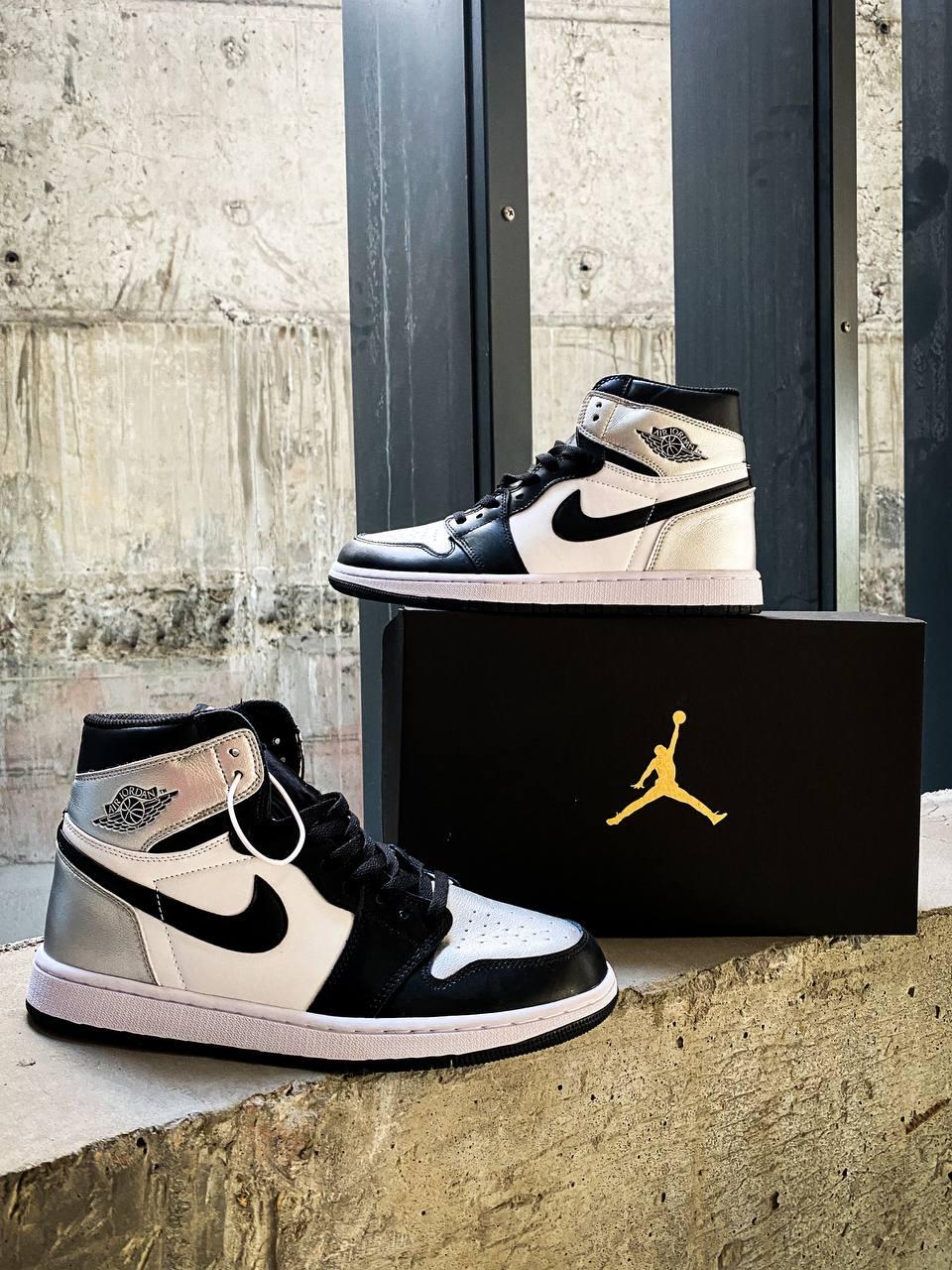 Чоловічі / жіночі кросівки Nike Air Jordan 1 Retro High Black Silver | Найк Аір Джордан 1