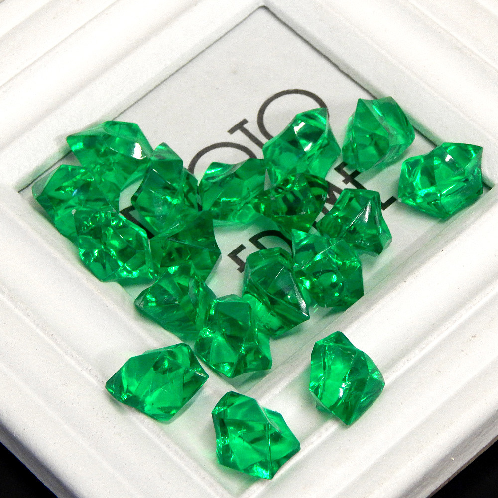 Кристалі декоративні "Штучний лід" ~24х17 мм (10 шт) зелений