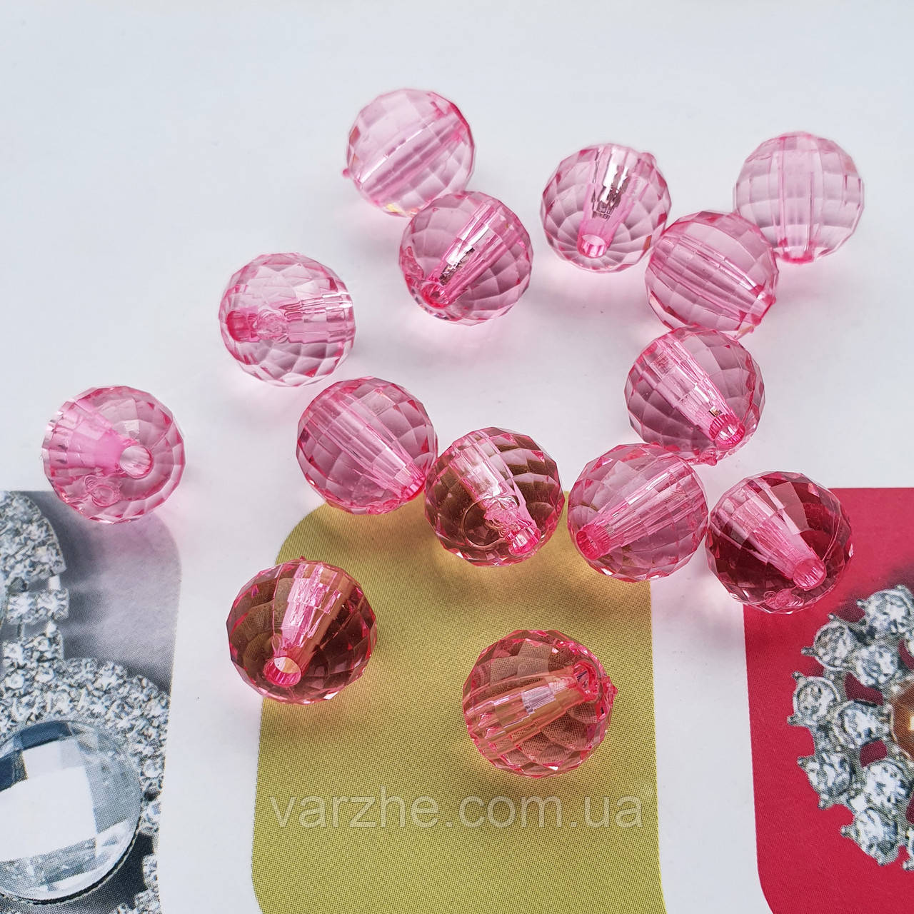 Пластикова намистина, гранована куля, рожева 8 мм, 20 г