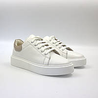 Легкие белые кроссовки кеды кожаные женская обувь весенняя Cosmo Shoes Classic White