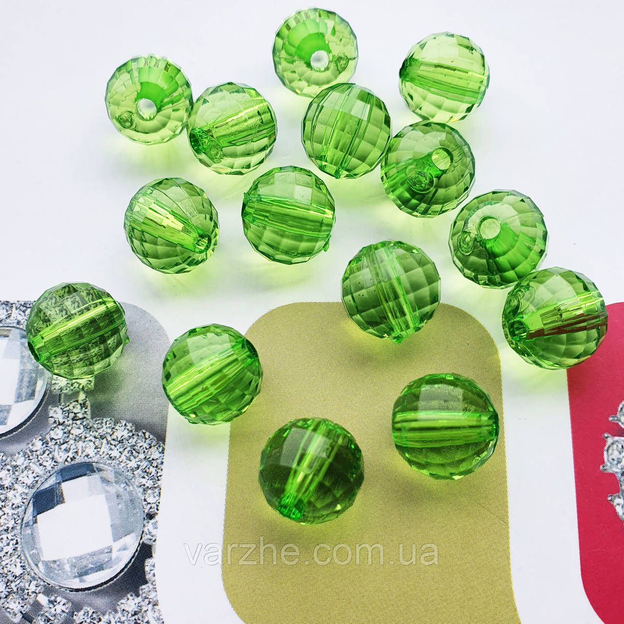 Пластикова намистина, гранований куля, світло зелена 12 мм, 500 г