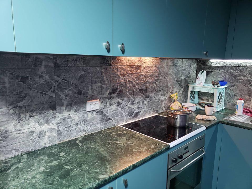 Lb 3Д панель стеновая самоклеющаяся для кухни декор 3D мягкие обои для стен под кирпич черный мрамор - фото 3 - id-p1585071018