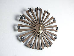 Дизайнерський настінний годинник із дерева