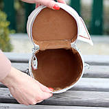 Эффектная дизайнерская бежевая сумка бочонок кроссбоди через плечо (обувь женская), фото 3
