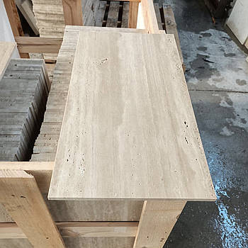 Плитка з каменю травертина для фасаду, доріжок, стін, підлоги, ванної та душової