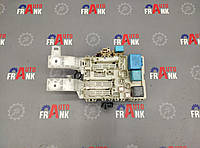 Блок предохранителей 8273052700 Toyota Yaris