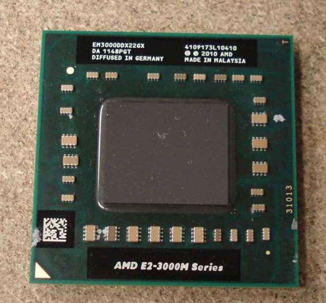 AMD E2-3000M 1.8-2.4GHz/1M/35W Socket FS1 Процесор для ноутбука EM3000DDX22GX