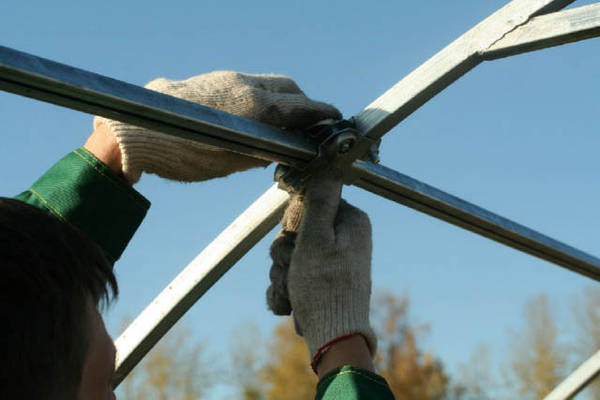 ремонт теплицы