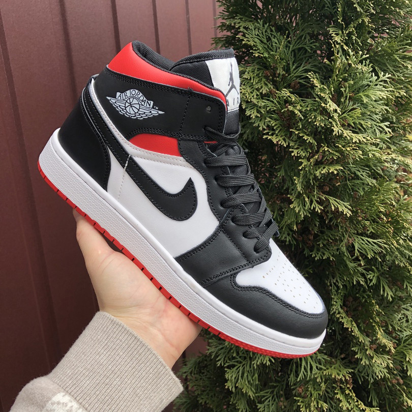 Чоловічі кросівки Nike Air Jordan шкіряні осінні чорно-білі червоні