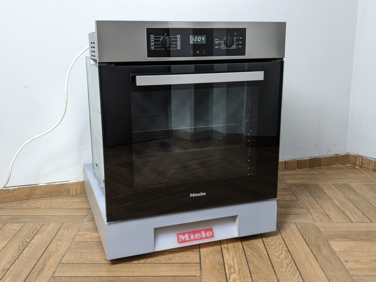 Духова шафа Miele H 2265B