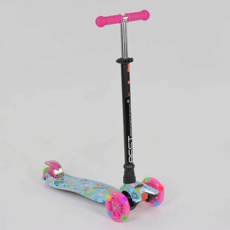 Самокат триколісний дитячий MAXI Best Scooter рожевий пластиковий колеса PU з підсвічуванням