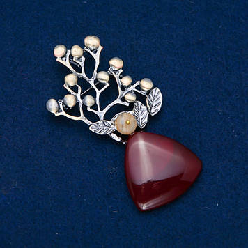 Брошка з Сердоліком 74х32мм з намистиною, сріблястий метал із золотистим напиленням