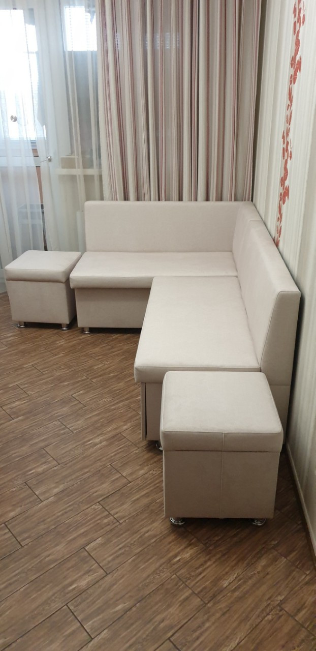 Кухонний куточок "Пегас" зі спальним місцем + 2 пуфи з нішею