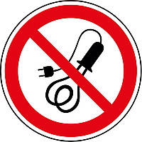 Р 1_003 (Р 15) Забороняється користуватися електроприладами. Забороняючий знак.