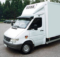 Козырек на лобовое стекло (черный глянец, 5мм) Mercedes Sprinter 1995-2006 гг. TMR Мерседес Бенц Спринтер