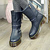 Черевики сині шкіряні жіночі на товстій підошві, декоровані ремінцями, фото 3