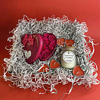 Подарочный набор мыла из роз и арома свечей ручной работы L'amoure Box (Розовый)