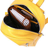 Яскравий жіночий рюкзак із натуральної шкіри Shvigel 16321 Жовтий, фото 4