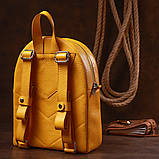 Яскравий жіночий рюкзак із натуральної шкіри Shvigel 16321 Жовтий, фото 8