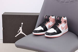 Високі Кросівки Nike Air Jordan 1 жіночі