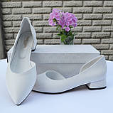 Шкіряні туфлі на маленькому підборі, фото 4