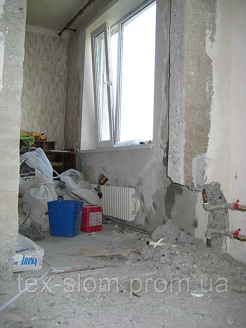 Виправлення будівельного браку при різанні отвору в несучій стіні, панельного будинку