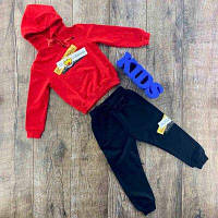 Фирменный детский комплект из кофты красного и штанов черного цвета