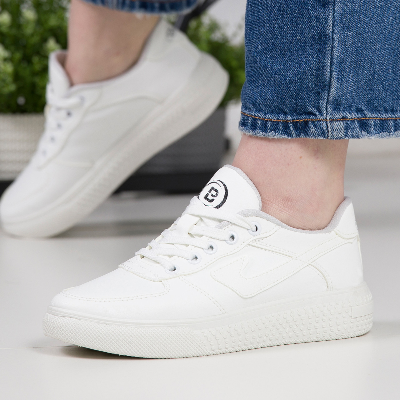 Жіночі кросівки білі Львівського виробництва #105 36р